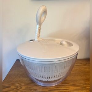 The Pampered Chef Salad & Berry Spinner (#1785) EUC